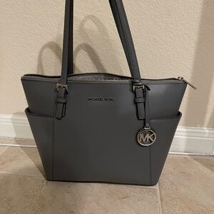 Michale Kors purse